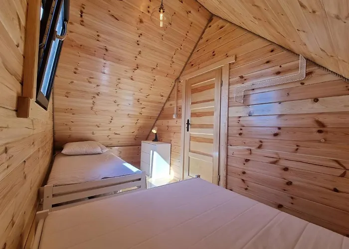 Clonowo Semesterbostad Borsk